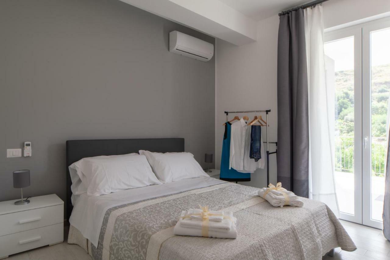 House 103 Rent Apartment Capo dʼOrlando Kültér fotó
